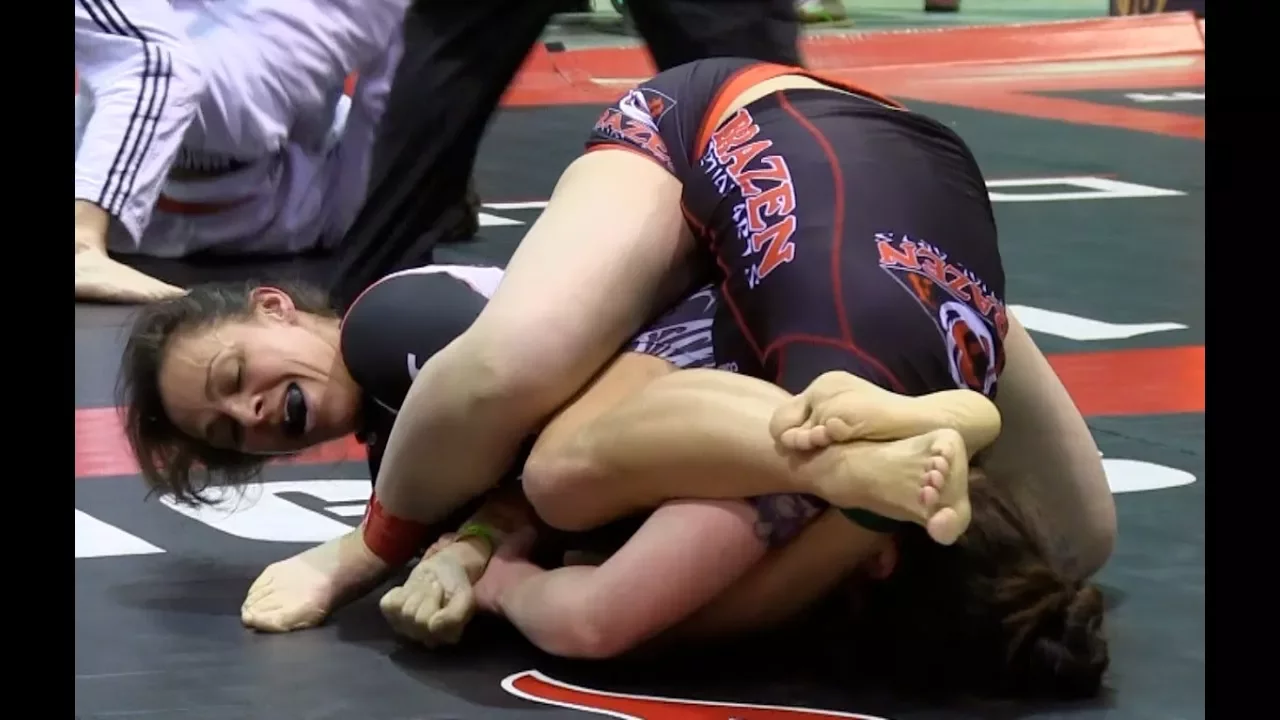 GREAT MATCH! NAGA Girls Grappling Women's Division!