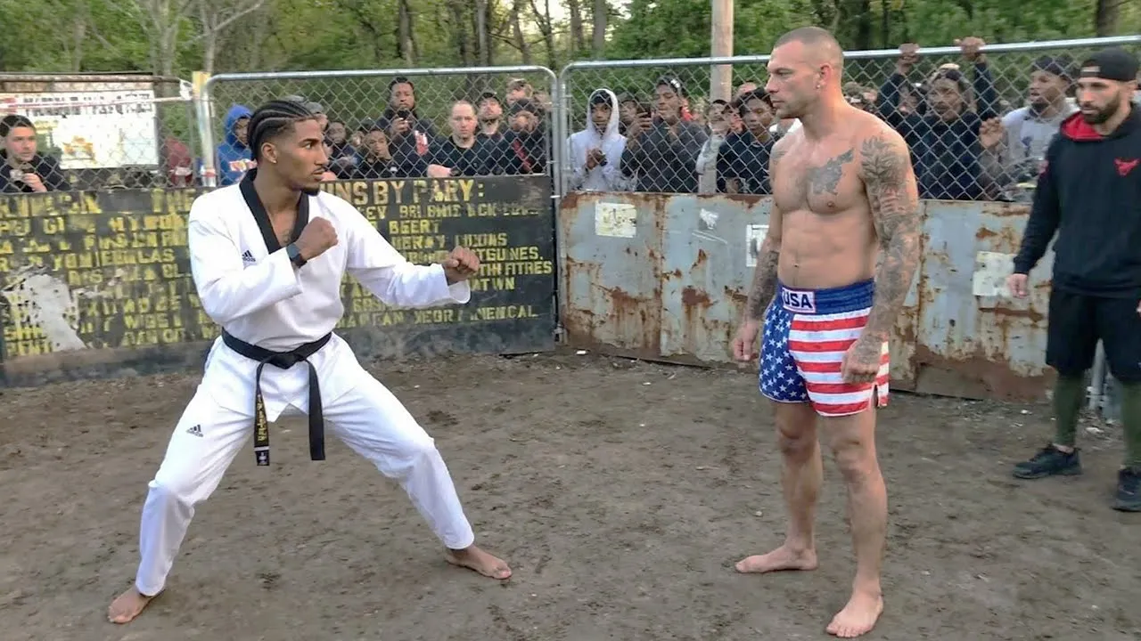 The HUGE Difference Between Taekwondo and Kickboxing