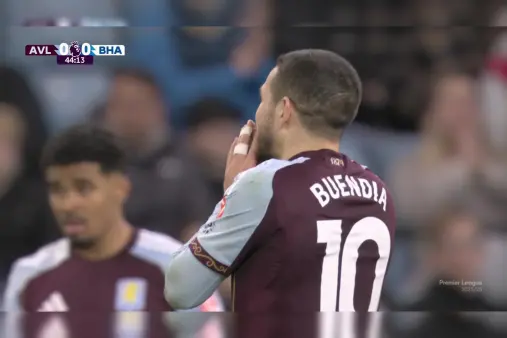 [Highlights] Dangerous! Buendía's long-range strike just wide of the post