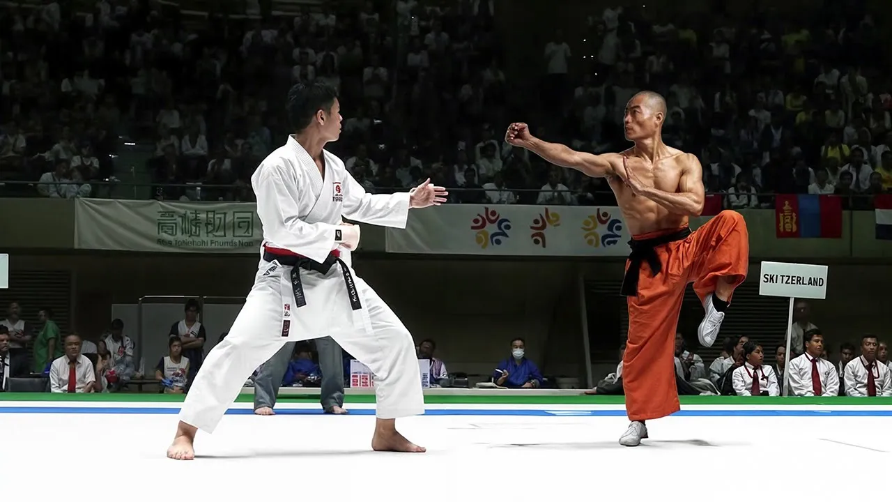 KungFu Master Shaolin Vs Karate Master | Don't Mess With Shaolin Monk