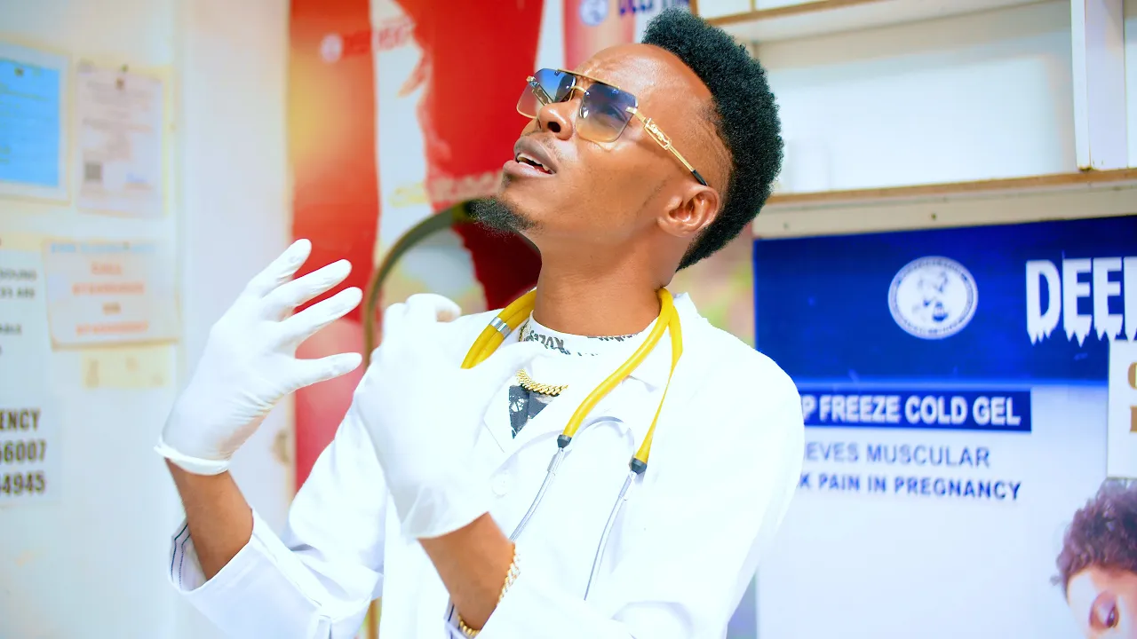 Stephen Kasolo - Ikya Kwoko - Tukaumila Dial *812*325# (official video) Sms skiza 9372419 to 811.