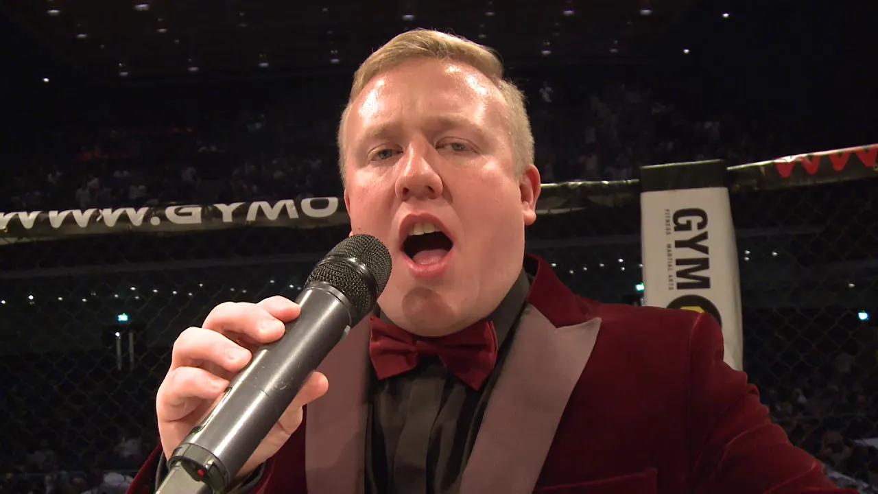 Kayne Isaac vs Billy Clarke Shock N Awe 30 background