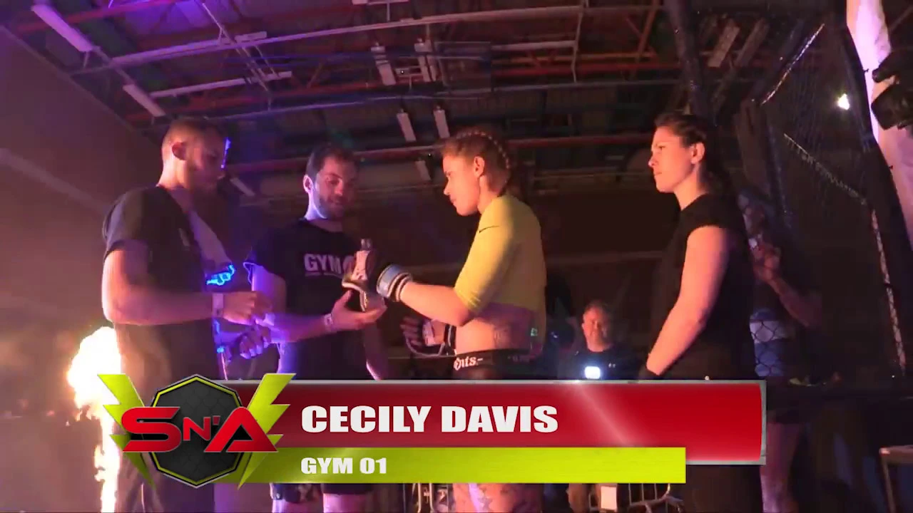 Shock N Awe 27 - Amateur MMA Suzanne Wilson Vs Cecily Davis