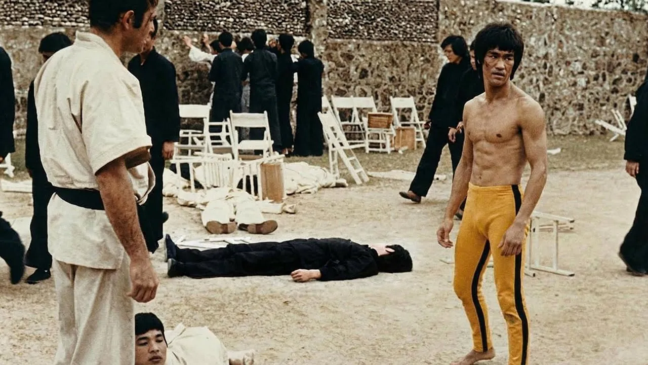 They Thought Bruce Lee Was Just a Movie Star… Until This Changed Fighting Forever