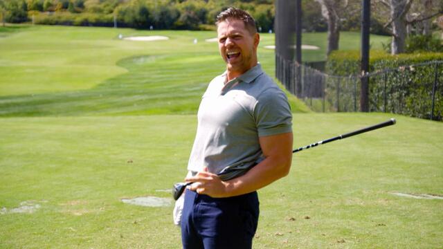 Miz shows off his long and short game: Miz & Mrs. Bonus Clip, April 26, 2021 background