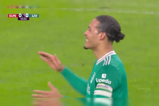 [Highlights] Header block! Van Dijk's strike from a scramble saved by Alderete