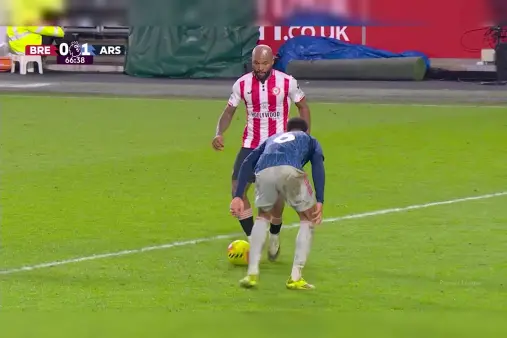 [Highlights] Too unselfish! Odegaard intercepts and counterattacks, Rice's through pass in one-on-one stolen