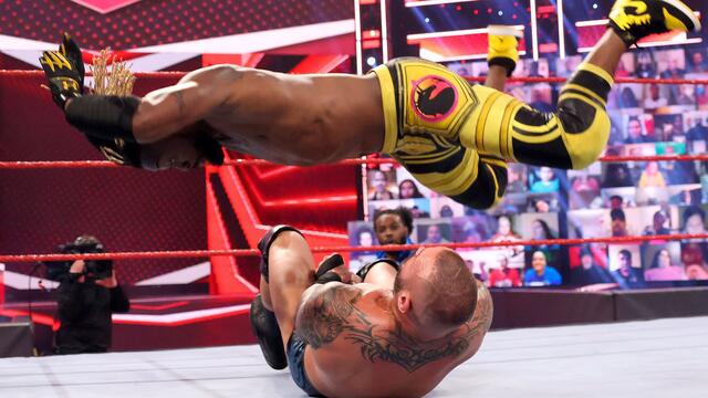 Kofi Kingston vs. Randy Orton: Raw, May 17, 2021 background