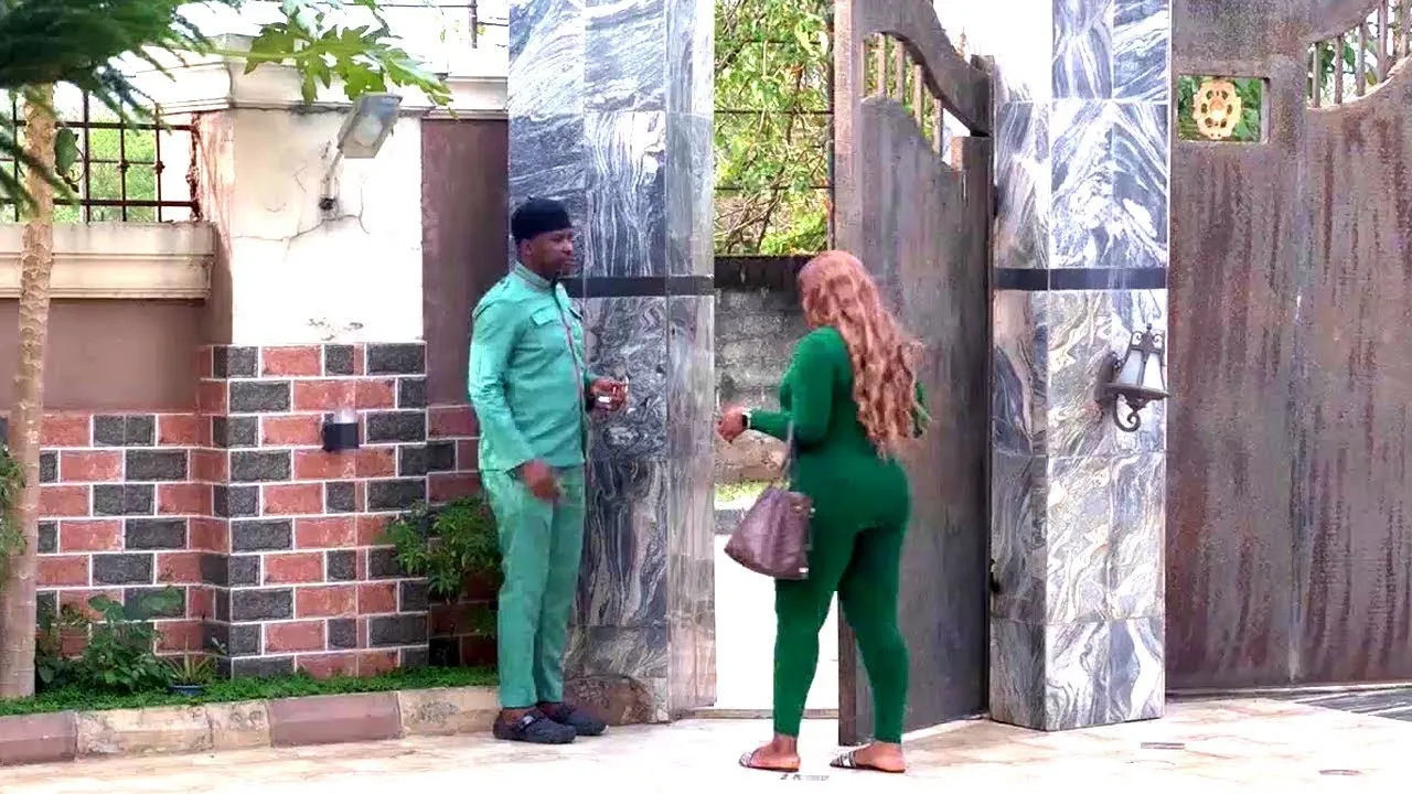 SHE WAS ALWAYS KIND 2 D GATEMAN WHEN EVER SHE COMES VISITING NOT KNWNG HE IS D TRUE OWNER OF D HOUSE