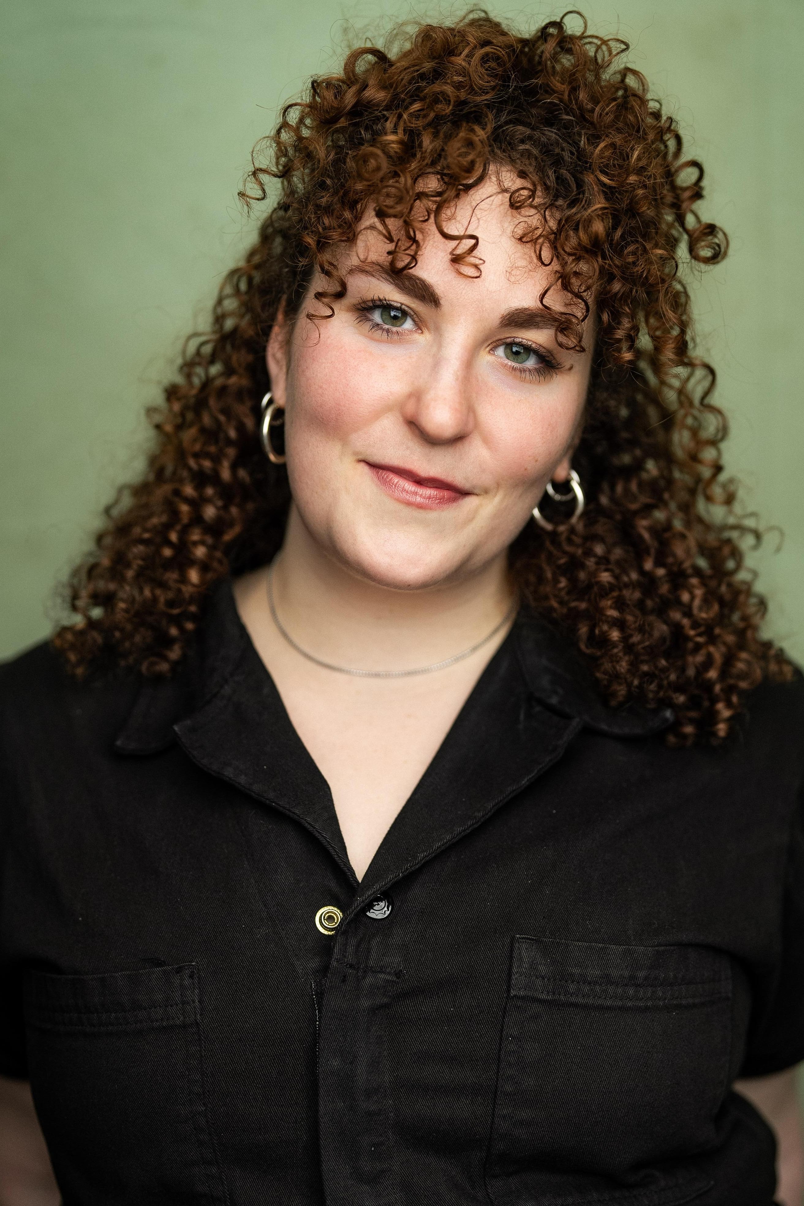 actor Lily Lester large photo