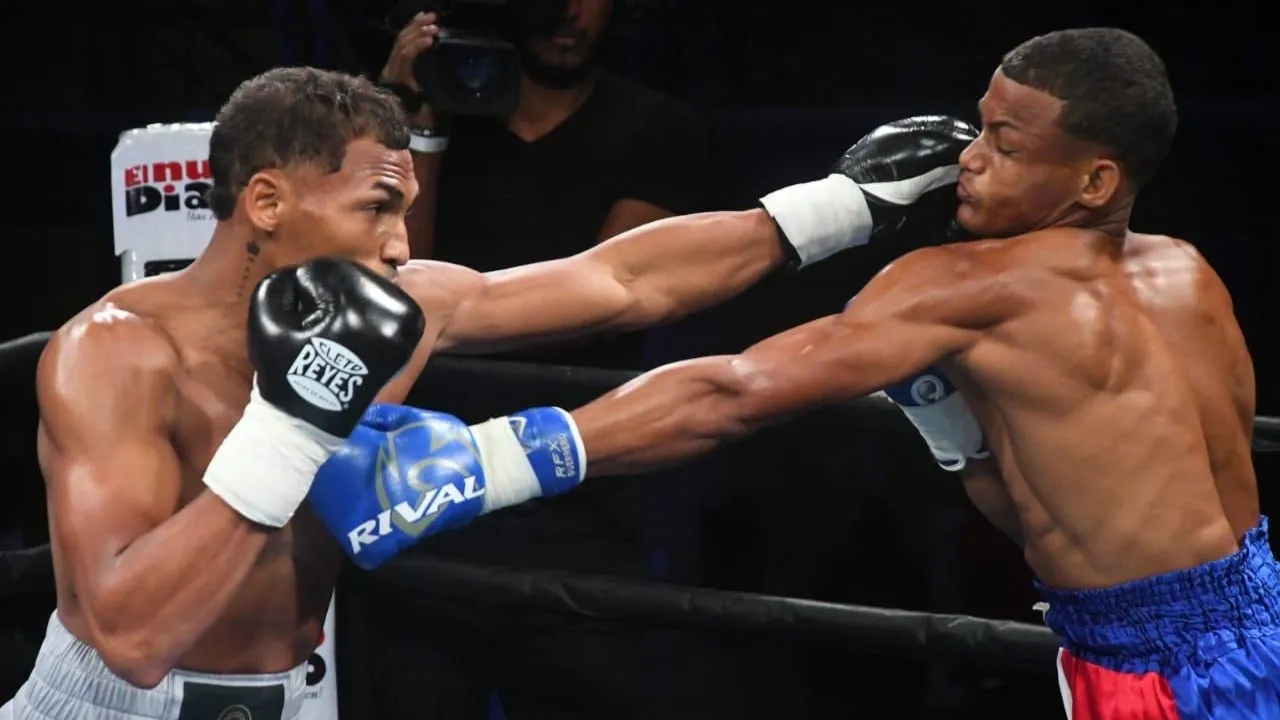 ABISAEL COTTO Vs JOSE RODRÍGUEZ backdrop