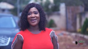 THE POOR VILLAGE GIRLWHO WAS BANISHED BY HER UNCLE RETURNED A BILLIONAIRE