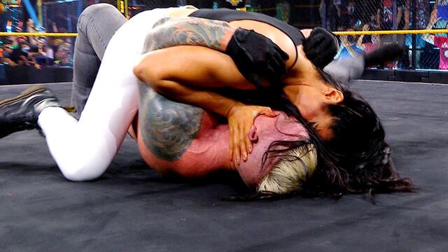 Indi Hartwell and Dexter Lumis show love conquers all with passionate kiss: NXT Exclusive, August 3, 2021 background