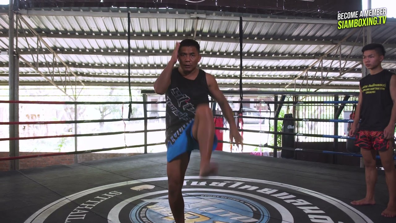Thailand Pinsinchai shadow boxing and knee technique background