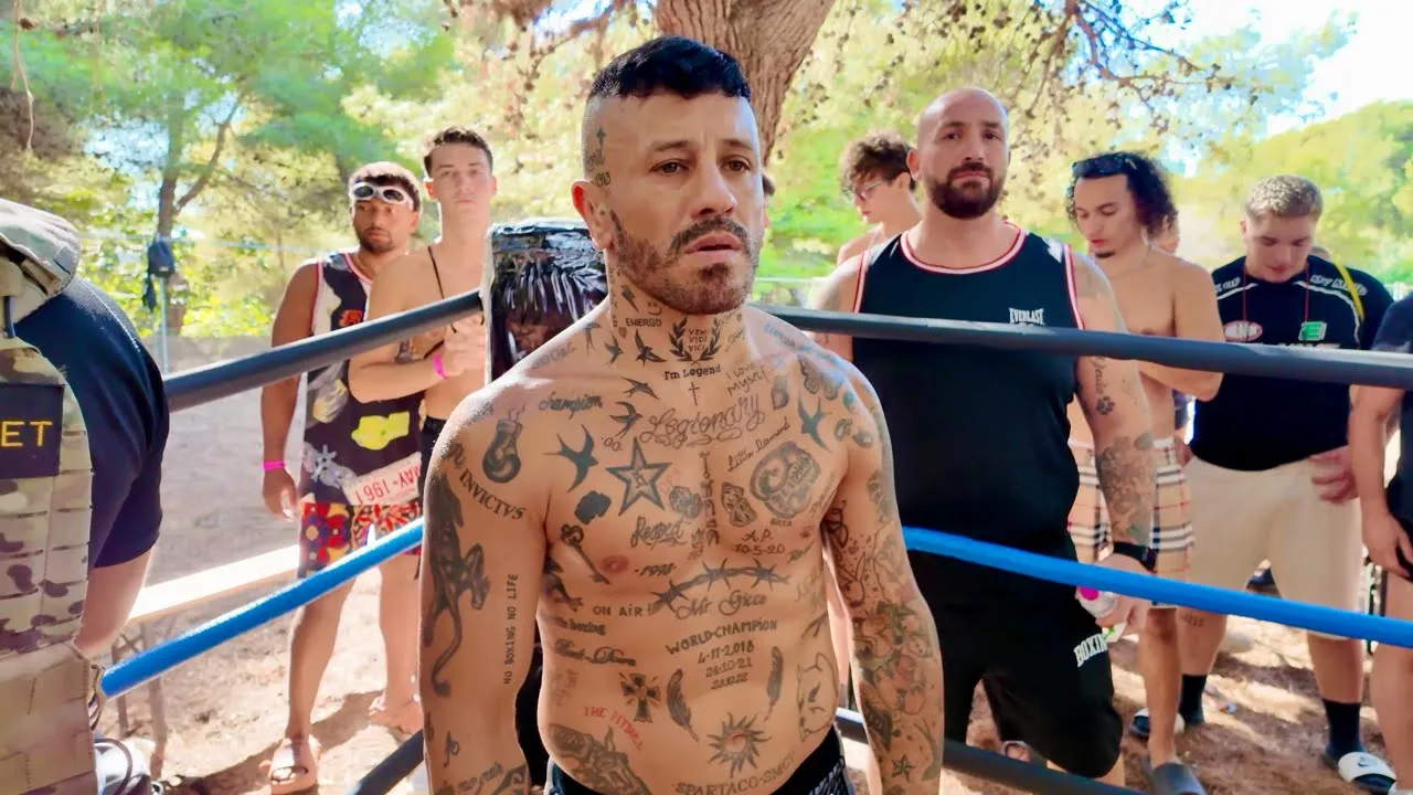 PITBULL contro Tony Mafia ! Non si arrende mai!!!