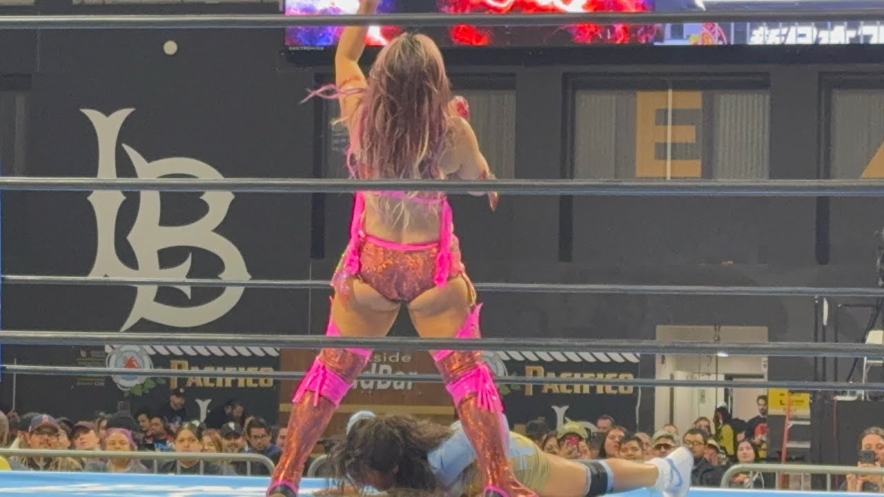 NJPW Strong Style Evolved Mina Shirakawa vs Jhonnie Robbie #aew #njpw #njpwworld #shorts #viralvideo background