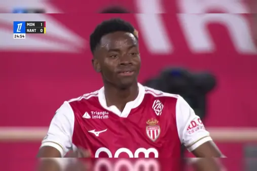 [Goal] Finally scores! Balogun's shot saved, Adingra scores the rebound