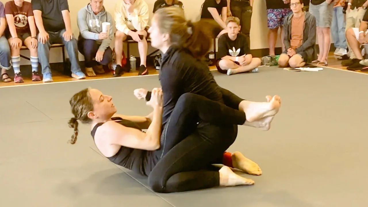 Girl vs Boy Grappling | Full Challenge🥱
