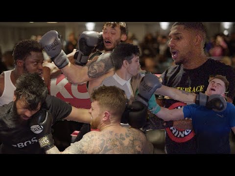 BRAWLERS JAWBREAKERS & HEADSHAKERS SUPERSHOW FINALE!! | KING OF THE RING UK background