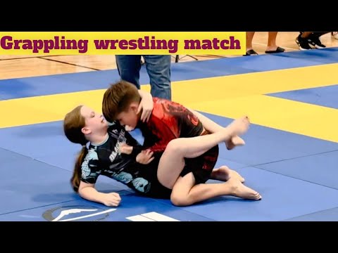 Girl vs Boy Wrestling – Watch Before It Gets BANNED!"🥱#jiujitsu #wrestling 