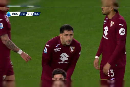 [Highlights] Jonathan Loew highly threatening, Maripan fouls to stop and gets a card