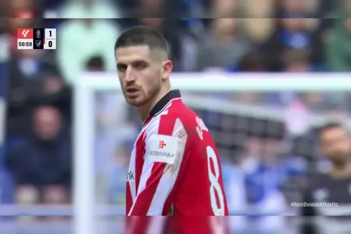 [Highlights] Inaki's cross from the wing, Sancet's diving header just wide