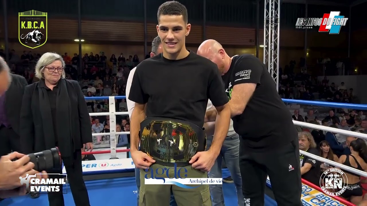 KICK'S NIGHT TOURNAMENT FINALE : Remise de la ceinture du tournoi. backdrop