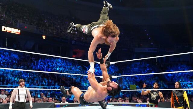 Sami Zayn has one last trick to escape Drew McIntyre in Lumberjack Match: SmackDown, April 22, 2022