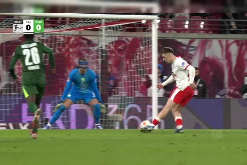 [Highlights] Missed opportunity! Gruda's one-on-one chance saved by Grabara's single arm