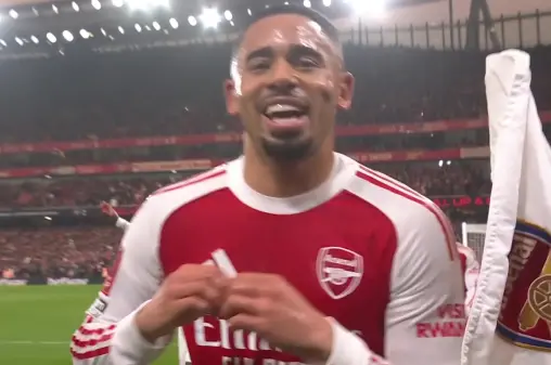 [Goal] Huge gap! Noergaard crosses to the front, Jesus dinks over the keeper to score easily