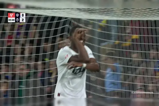 [Goal] Another one! Sadick holds off defender, coolly scores one-on-one