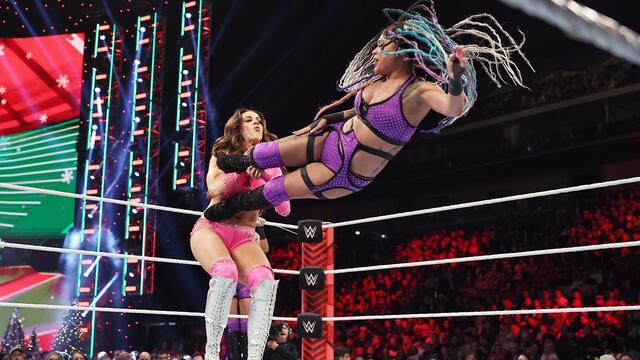 Katana Chance & Kayden Carter capture the WWE Women’s Tag Team Titles: Raw highlights, Dec. 18, 2023 background