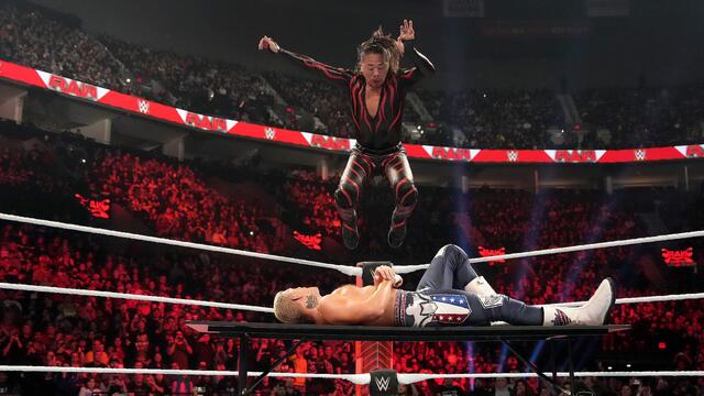 Best Raw moments: Raw highlight, Jan. 8, 2024 background