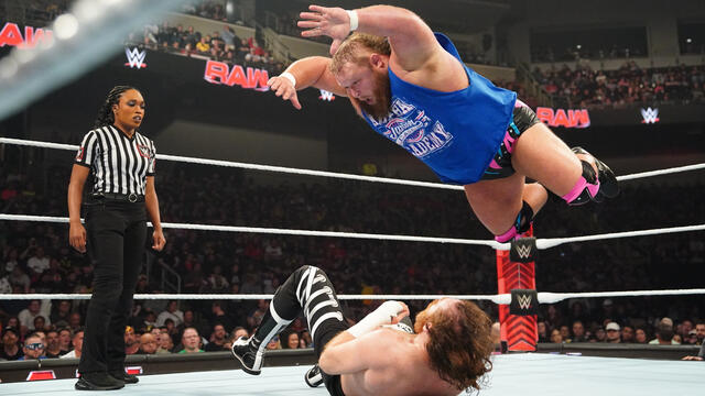 Sami Zayn vs. Otis: Raw highlights, June 10, 2024
