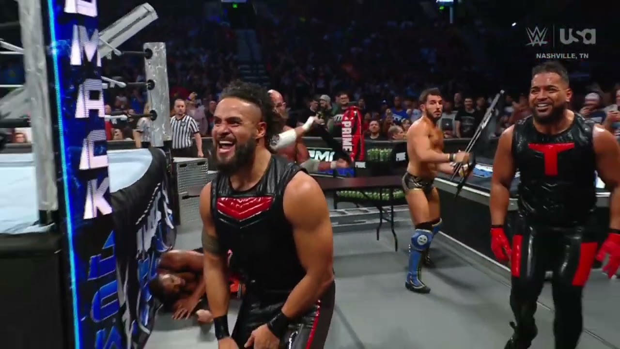 DIY vs. Street Profits vs. The Bloodline - WWE SmackDown 10/04/2024 background