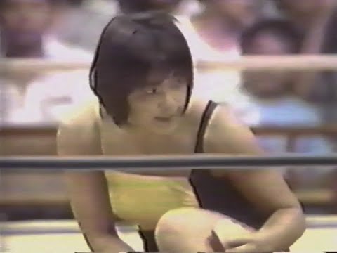 全日本女子プロレス 長与千種 vs 立野記代 1986年8月31日 静岡産業館 background