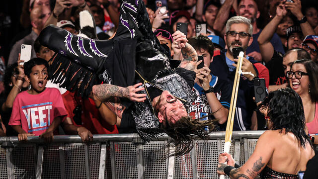 “Dirty” Dominik Mysterio’s escapes from Shark Cage into Rhea Ripley attack: Bad Blood 2024 highlights