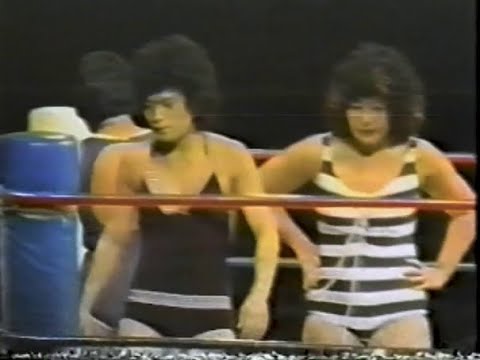 全日本女子プロレス ジャッキー佐藤、トミー青山、ナンシー久美 vs 池下ユミ、マミ熊野、チャリト・シルバ 1979年1月 長崎県 諫早市体育館 一部音声欠落。