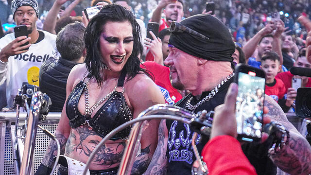 The Undertaker celebrates with Rhea Ripley: Raw highlights, Jan. 6, 2025 background