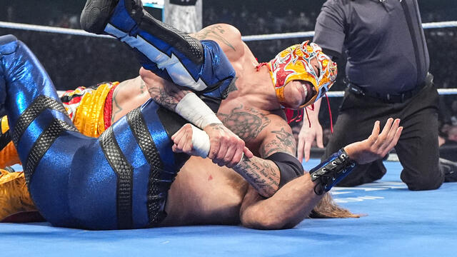 Top 10 Friday Night SmackDown moments: WWE Top 10, April 4, 2025
