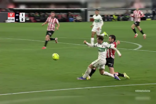 [Highlights] Sudden turn of events! Barella fouled by Lekue after passing, referee decisively awards penalty