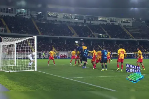 [Goal] Seals the win! Akanji scores with a header to extend the lead