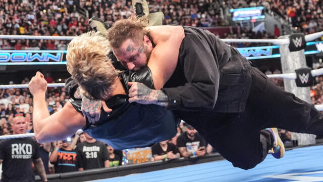 Top 10 Friday Night SmackDown moments: WWE Top 10, July 25, 2025 background