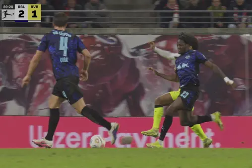 [Highlights] Adeyemi goes down in the box, referee confirms no penalty