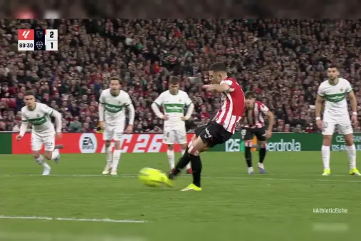 [Goal] Bigas' clearance hits Laporte's face, penalty awarded; Guruzeta converts to retake lead