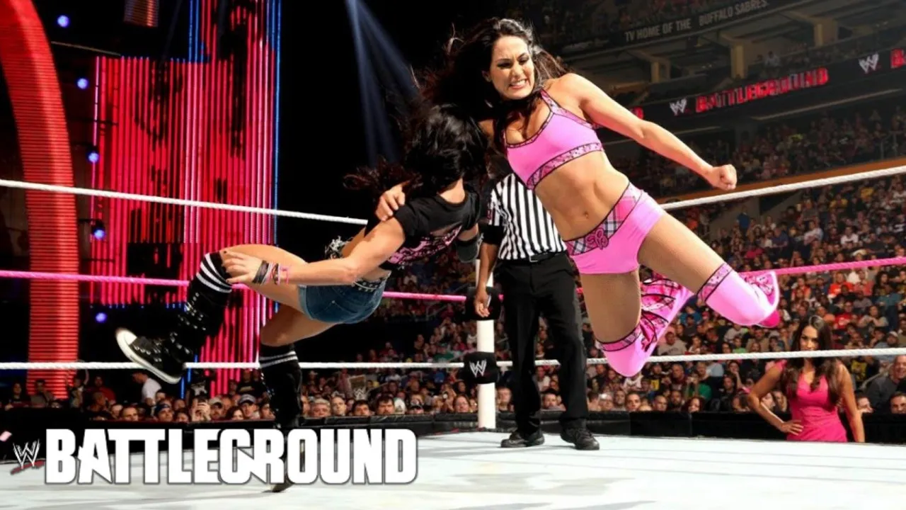 WWE Battleground Brie Bella Vs Aj Lee Divas Championship Match October 6, 2013