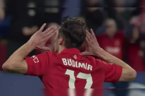 [Goal] Budimir fouled in the box after a run, then converts penalty by fooling Courtois to score