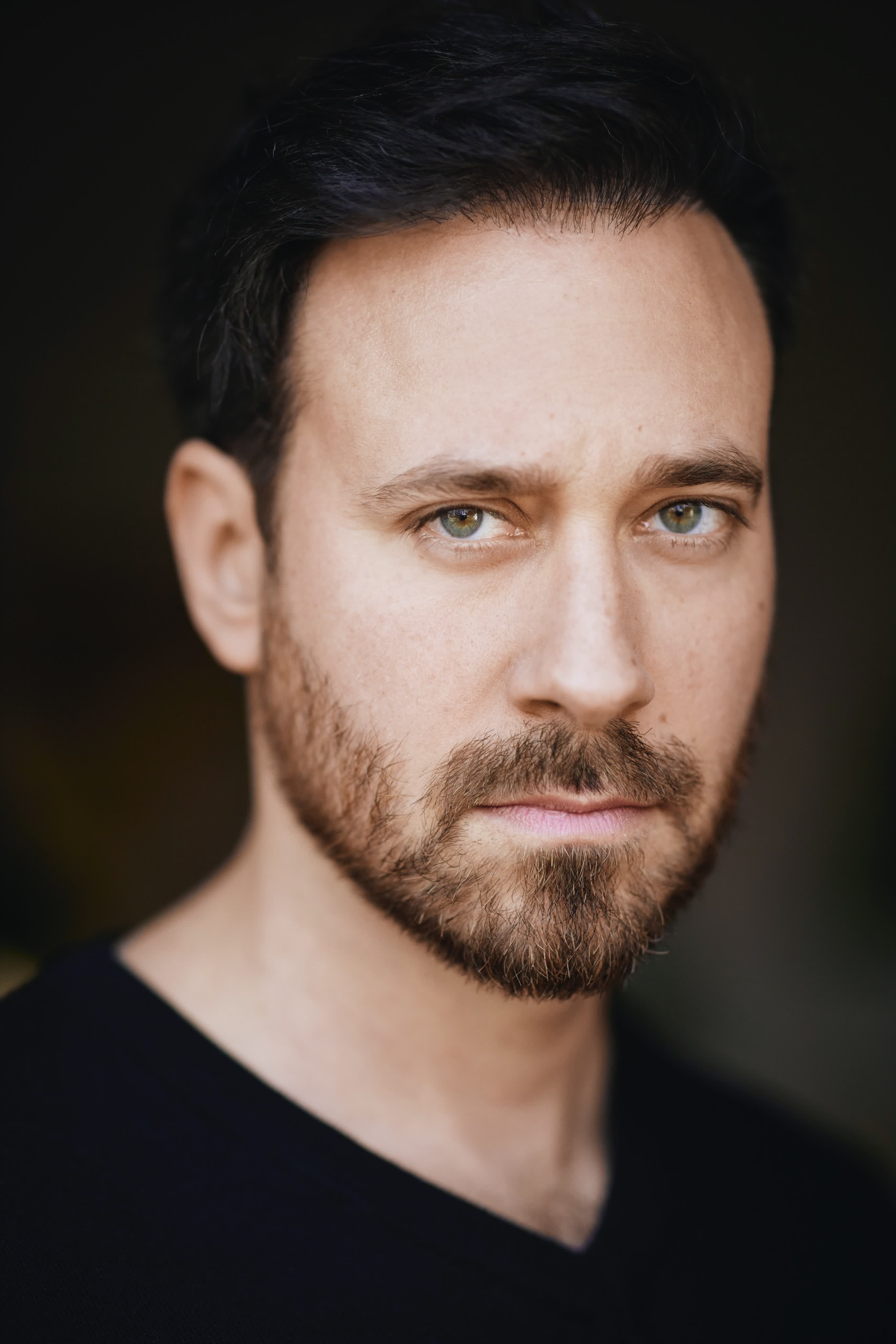 actor Miha Rodman large photo