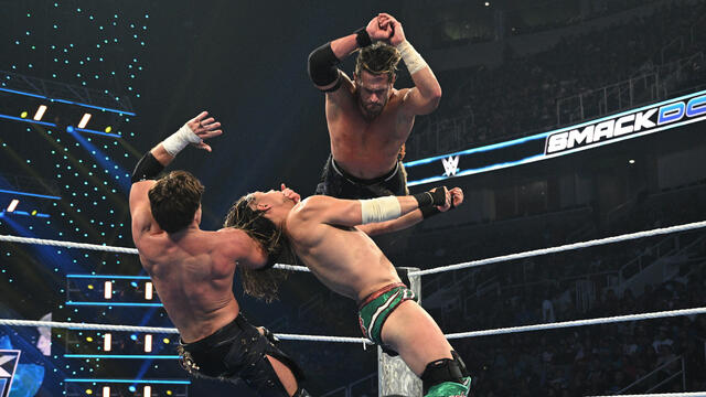 Motor City Machine Guns vs. Los Garza: SmackDown highlights, Oct. 17, 2025 backdrop