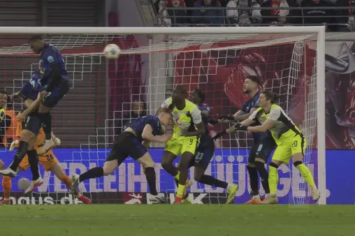 [Goal] Another set-piece goal! Ryerson's corner causes Romulo own goal